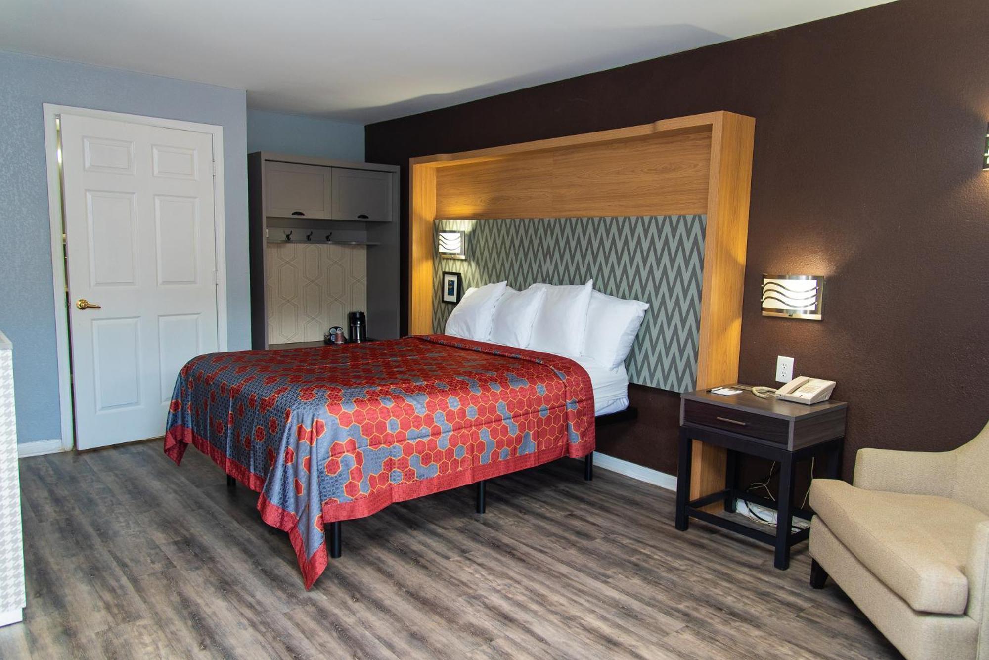 Columbus Inn And Suites Εξωτερικό φωτογραφία